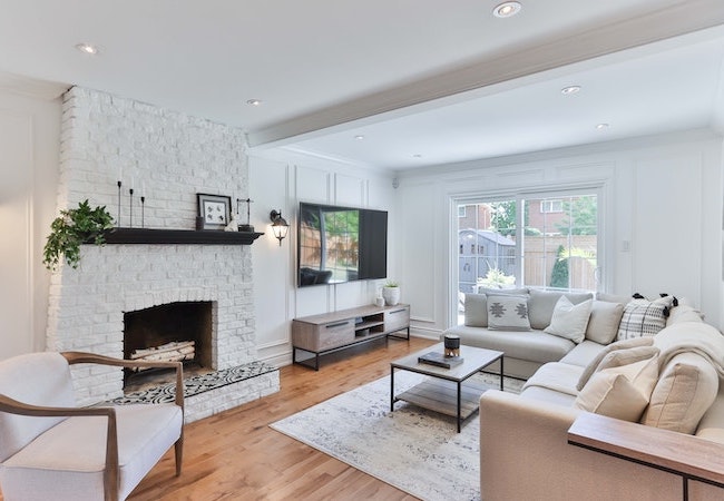 House Cleaning 1 sidekix media t294 ZZP2pg unsplash min